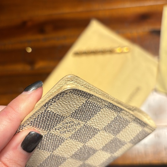 Louis Vuitton small agenda/wallet - Picture 10 of 12